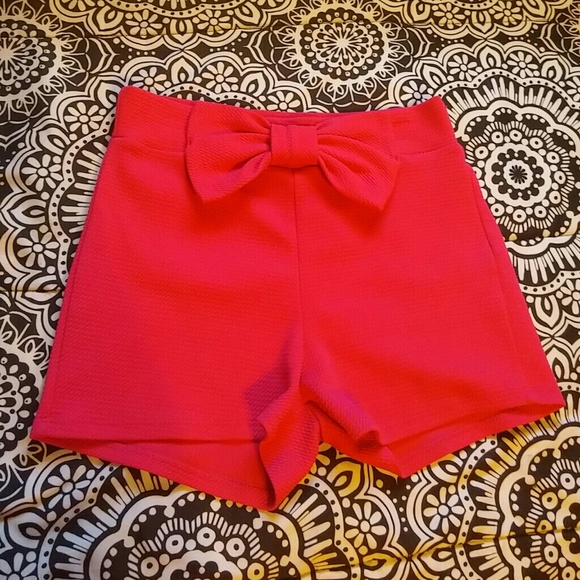 bow shorts