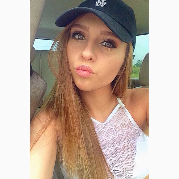 Meet your Posher, Jayla - Picture 1 of 1