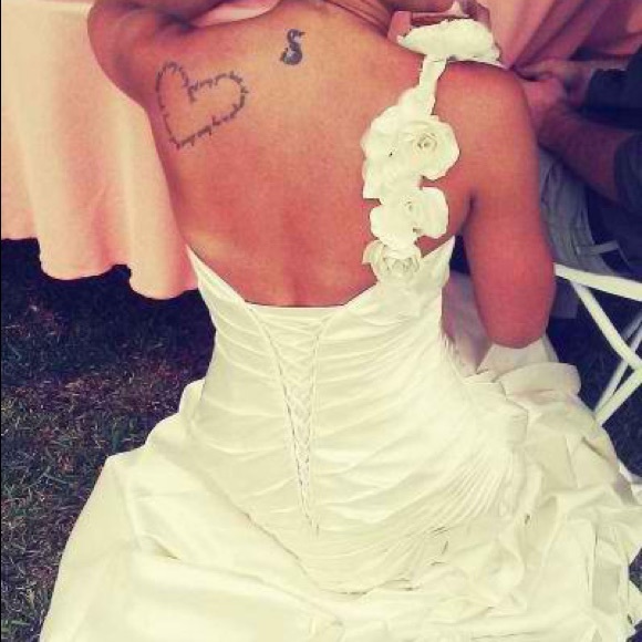 Wedding dress size 8 Maggie sottero - Picture 2 of 3