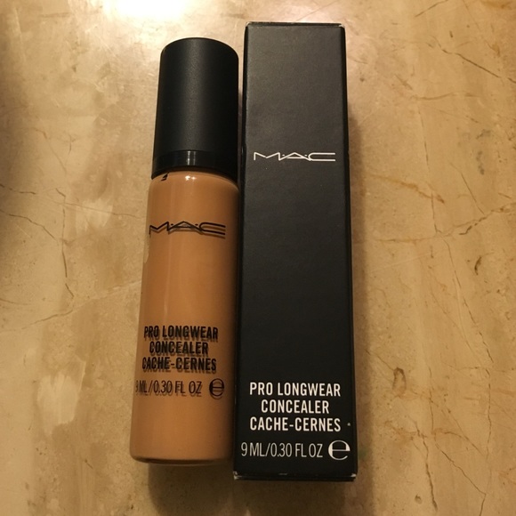 Mac Pro longwear concealer