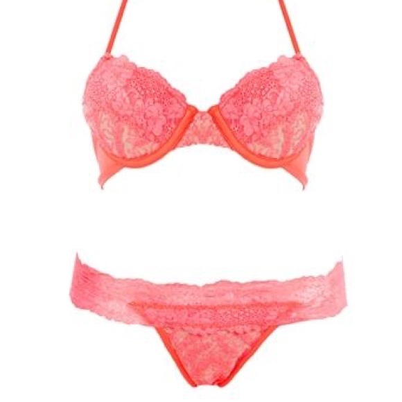 Beach bunny mystic shine coral bikini