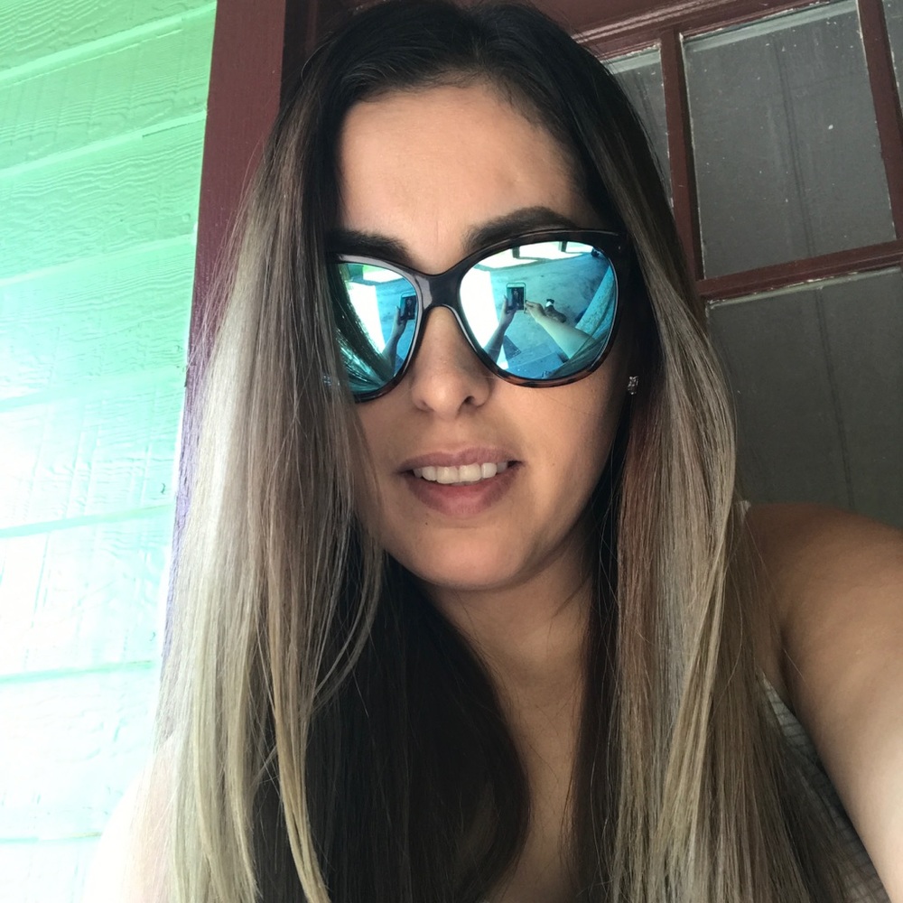 Meet your Posher, Karla