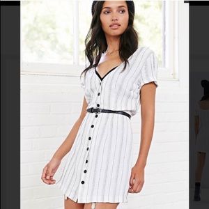 MAKE OFFERS😋BDG Button Up Dress