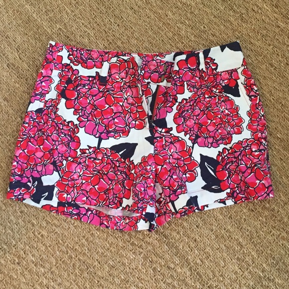 Vineyard vines printed shorts