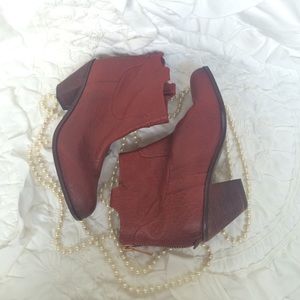 Size 7 1/2 Sam Edelman red leather booties