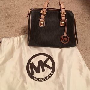 Michael kors purse