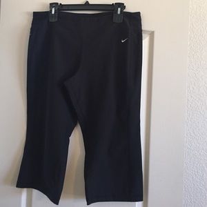 Women's Nike capri workout pants -472352