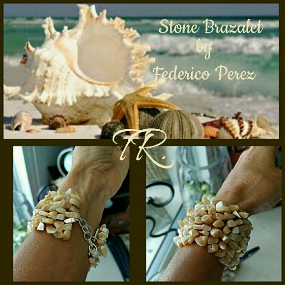 Tan Stone Brazalet💋30%Off Bundles💋