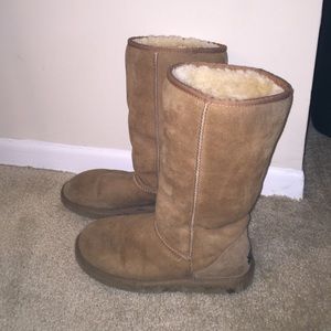 Tall chestnut Uggs