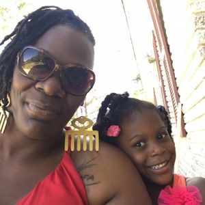 Meet your Posher, Kendra