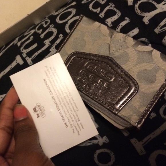 Coach wallet - Picture 4 of 4