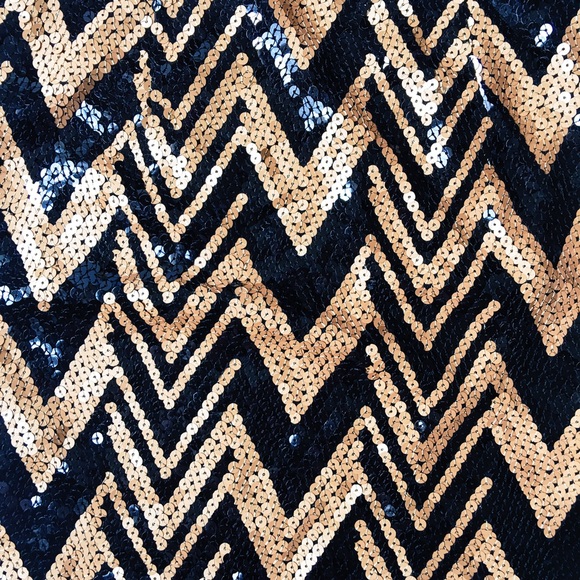 Gianni Bini Stunning Chevron Sequin Skirt - Picture 2 of 4