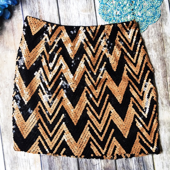 Gianni Bini Stunning Chevron Sequin Skirt - Picture 3 of 4