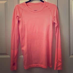 Lululemon Athletica long sleeve