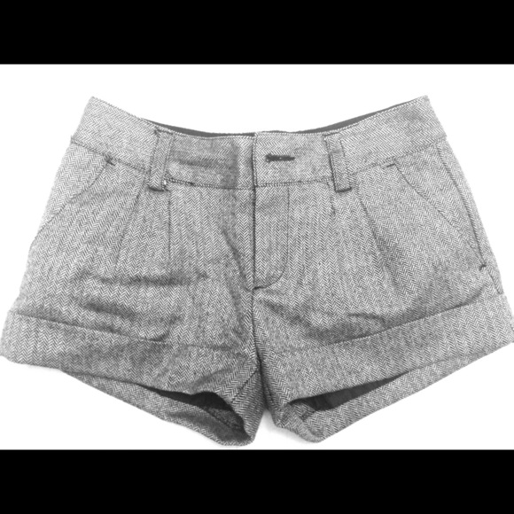 Tweed look shorts