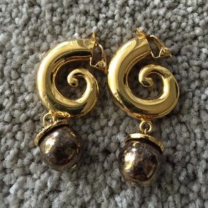 Nina Ricci vintage clip-on earrings