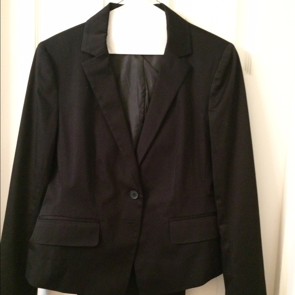 Ann Taylor Suit Black size 6