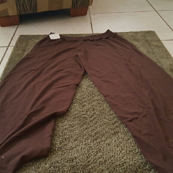 NWT Body Glove panta