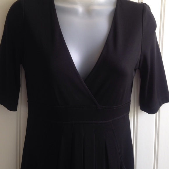 Timelessly Elegant Little Black Dress - Picture 2 of 3