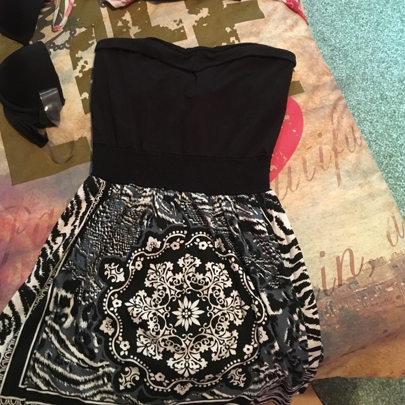 Strapless dress