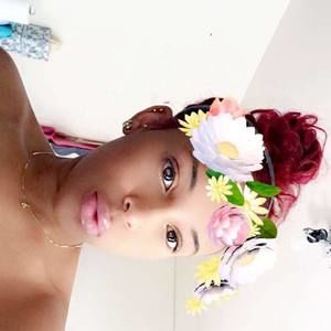 Meet your Posher, Atheena