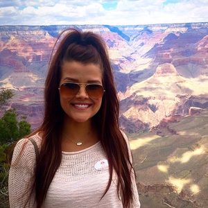 Meet your Posher, Meagan