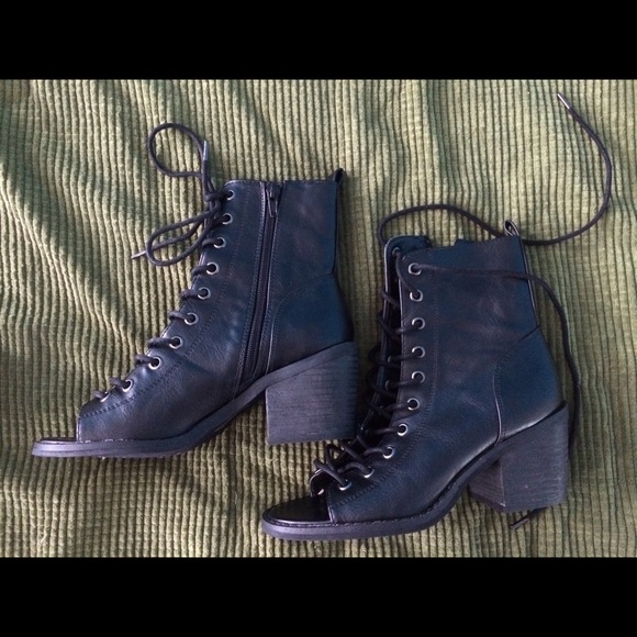Open toed booties