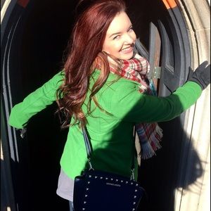 Meet your Posher, Alyssa