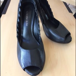 Gianni Bini black peep toe pumps, size 8