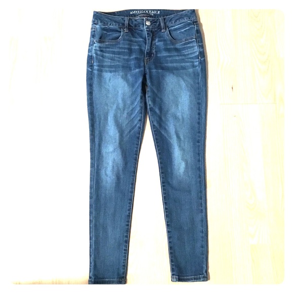 Light Washed American Eagle Jeggings Size 6 Short