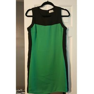 XS Green and Black Shift Dress