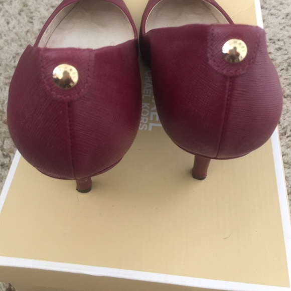 Michael Kors flex midi pump - Picture 2 of 3