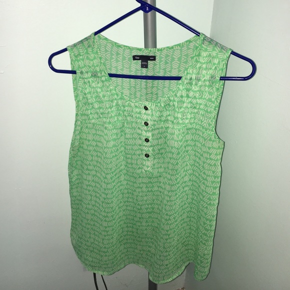 Green and white patterned sheer tank top (NWOT)