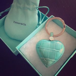 Tiffany & Co. Croc heart key ring in Tiffany Blue