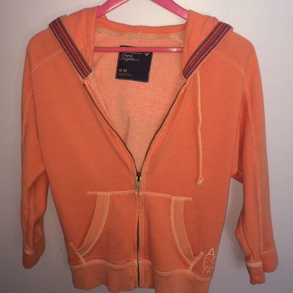 AEO 3/4 Sleeve Sweatshirt