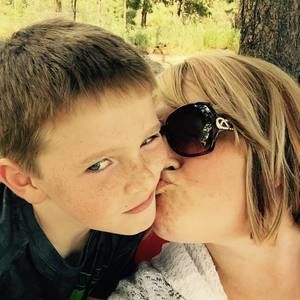 Meet your Posher, Lola