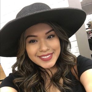 Meet your Posher, Blanca