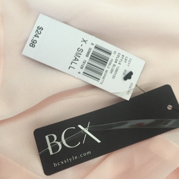 MACY'S BCX WOMEN TOP - Picture 2 of 4