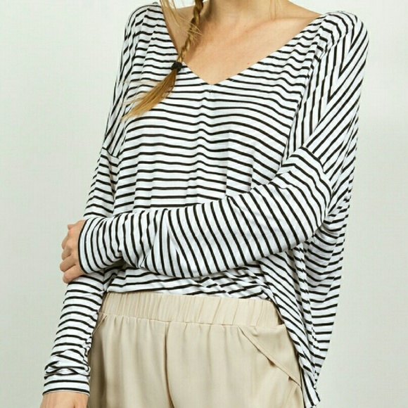 ✴HPx3✴  Black&White Stripe V-Neck Loose Fit Tee - Picture 3 of 4
