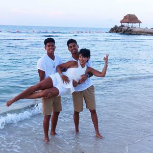 Meet your Posher, Mari