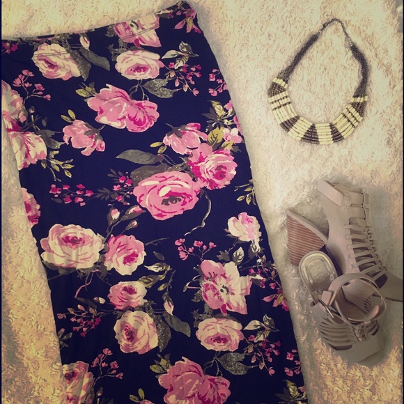 Floral pencil skirt