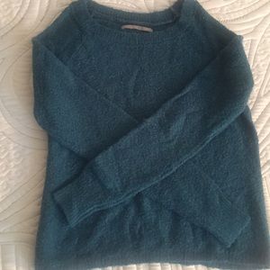Vintage look Turquoise knitted light sweater.