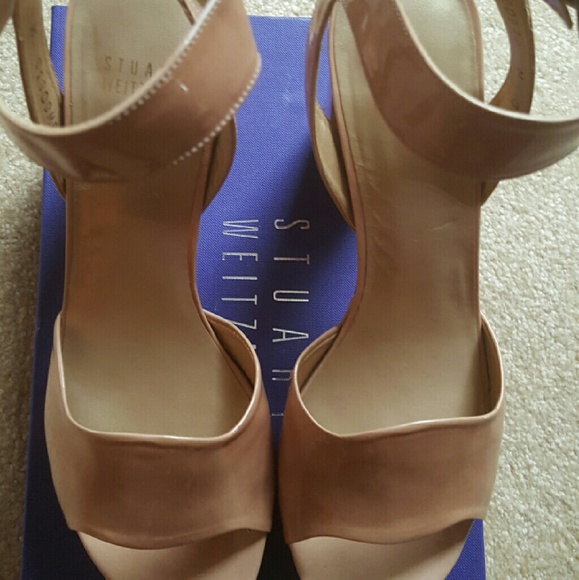** SOLD ** Stuart Weitzman Chunky Heel Platform - Picture 2 of 4