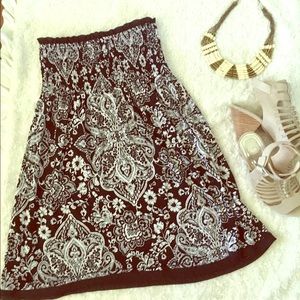 White House black market skirt