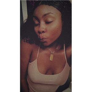 Meet your Posher, Paige