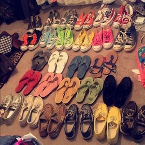 Converse, rainbows, and sperrys sizes 8.5-9