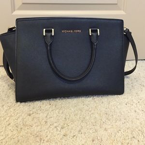 Michael Kors Selma handbag