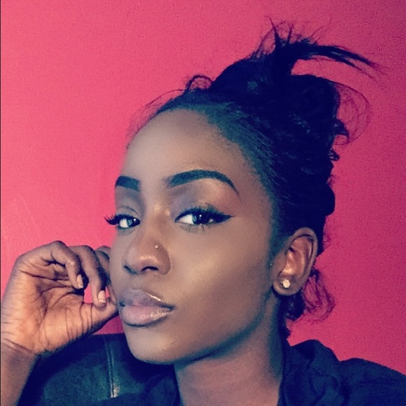 Meet your Posher, Asiana - Picture 3 of 3