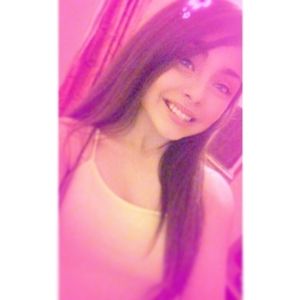 Meet your Posher, Aylene