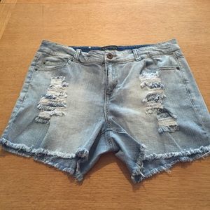 Forever 21 denim shorts size 16